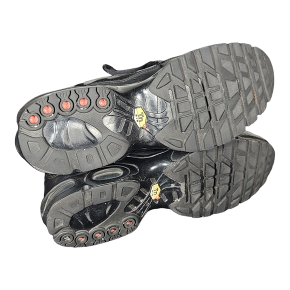 Nike Air Max Plus TN Triple Black Men’s Sz 10.5 Sneakers AJ2029-001 SB7 - Picture 9 of 10
